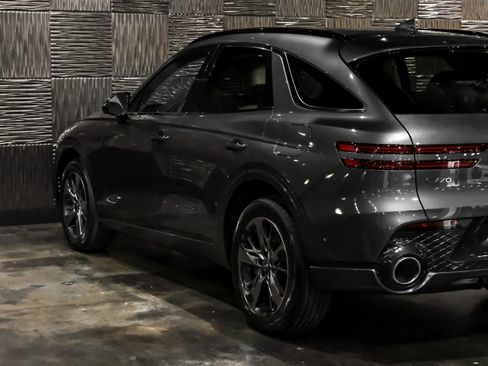 Used 2022 Genesis GV70 3.5T Sport w/ Sport Advanced Package image 10