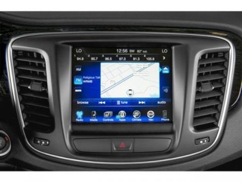 Used 2015 Chrysler 200 C image 20