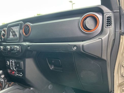 Used 2020 Jeep Gladiator Mojave w/ Trailer Tow Package image 26