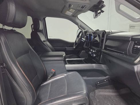Used 2024 Ford F250 Lariat w/ FX4 Off-Road Package AWD/4WD image 19
