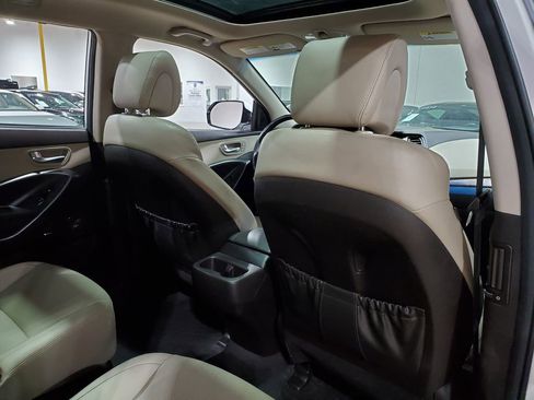 Used 2018 Hyundai Santa Fe Limited image 19