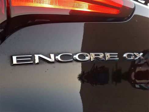 Used 2021 Buick Encore GX Select image 30
