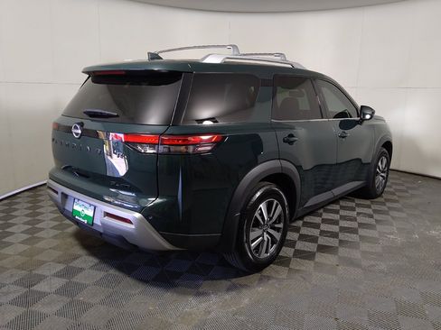 Used 2022 Nissan Pathfinder SL w/ SL Black Package AWD/4WD image 9