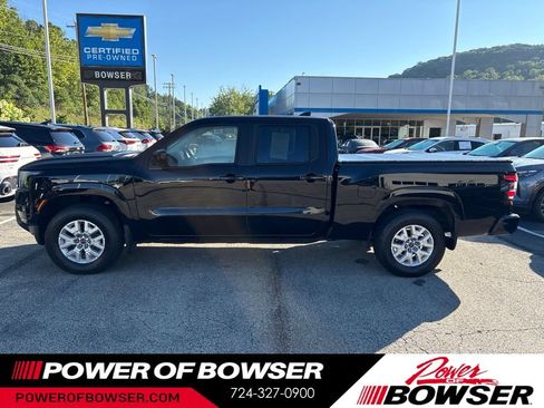 Used 2024 Nissan Frontier SV w/ Technology Package AWD/4WD image 2