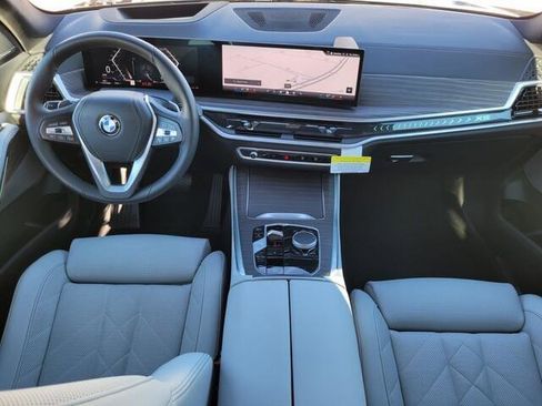 Certified 2025 BMW X5 sDrive40i w/ Premium Package image 33