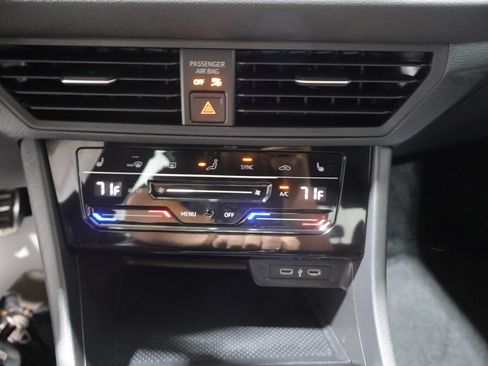 Used 2025 Volkswagen Jetta Sport FWD image 26