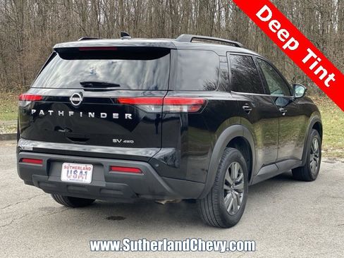Used 2024 Nissan Pathfinder SV image 7