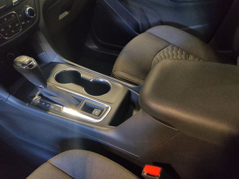 Used 2021 Chevrolet Equinox LT FWD image 26