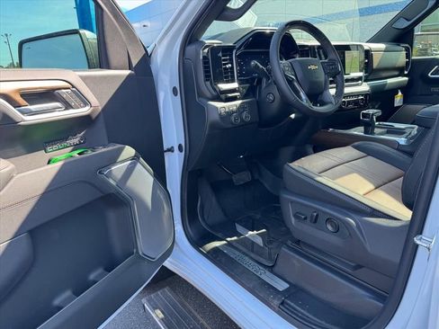 New 2026 Chevrolet Silverado 1500 High Country AWD/4WD image 12
