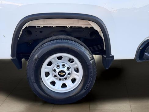 Used 2023 Chevrolet Silverado 2500 W/T w/ Gooseneck/5TH Wheel Package image 28