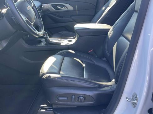 Used 2023 Chevrolet Traverse LT w/ LT Premium Package image 20