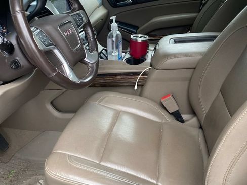 Used 2019 GMC Yukon SLT w/ Open Road Package RWD image 10