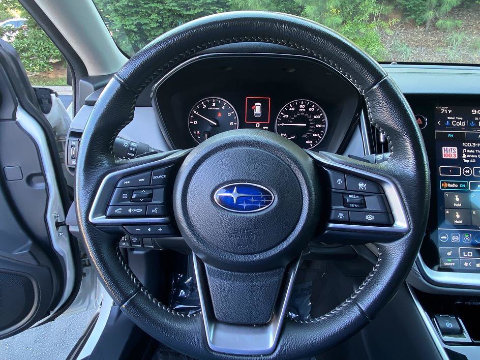 Used 2025 Subaru Outback Premium AWD/4WD image 12