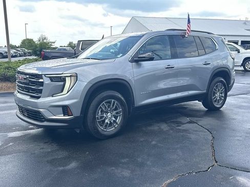 Used 2025 GMC Acadia Elevation w/ LPO, Roadside Safety Package AWD/4WD image 4