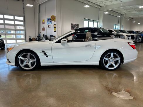 Used 2016 Mercedes-Benz SL 550 image 8