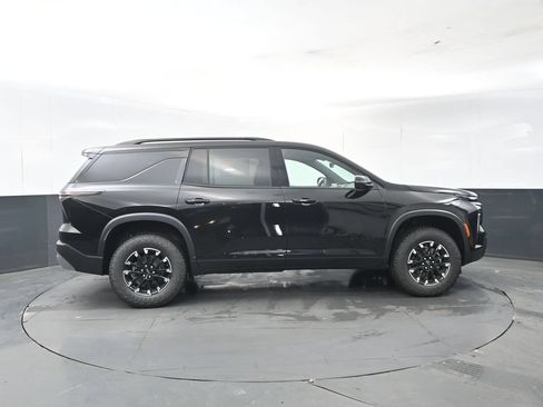 New 2026 Chevrolet Traverse Z71 w/ Driver Confidence Package AWD/4WD image 6