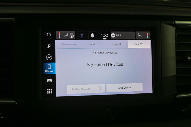 Used 2022 Chrysler Voyager LX FWD image 21