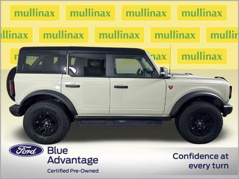 Certified 2025 Ford Bronco Badlands image 2