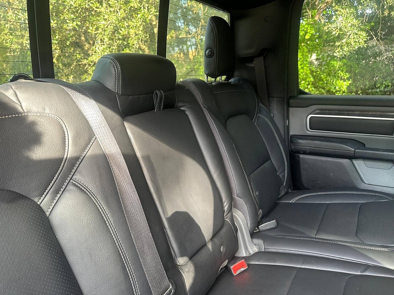 Used 2021 RAM 1500 2WD Crew Cab image 9
