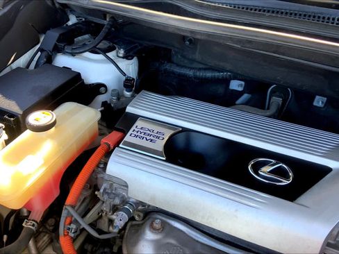 Used 2019 Lexus NX 300h AWD image 29