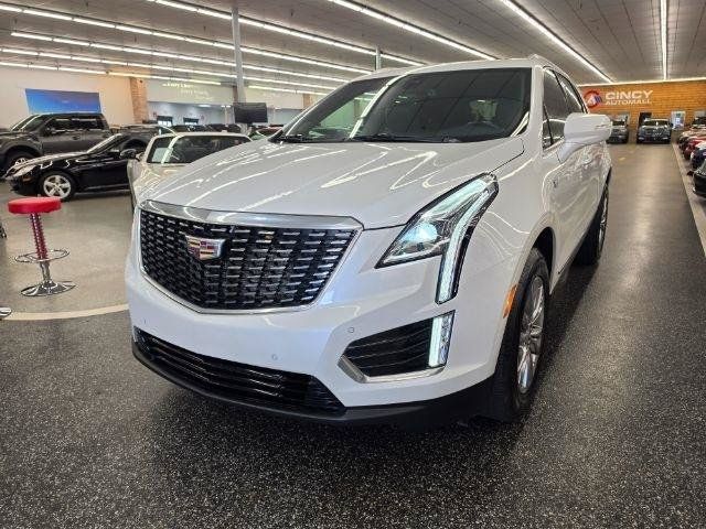 Used 2023 Cadillac XT5 Premium Luxury AWD/4WD image 2