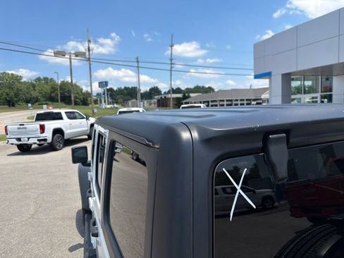 Used 2024 Jeep Wrangler Unlimited Sport AWD/4WD image 33