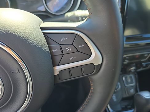 Used 2018 Jeep Compass Limited w/ Safe & Security Group image 18