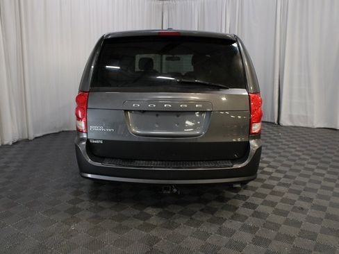 Used 2016 Dodge Grand Caravan SXT image 23