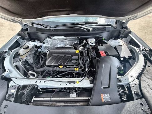 Certified 2025 Chevrolet Trax RS w/ Sunroof Package FWD image 29