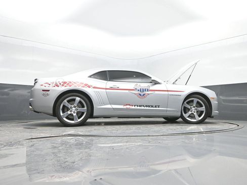 Used 2010 Chevrolet Camaro SS image 44