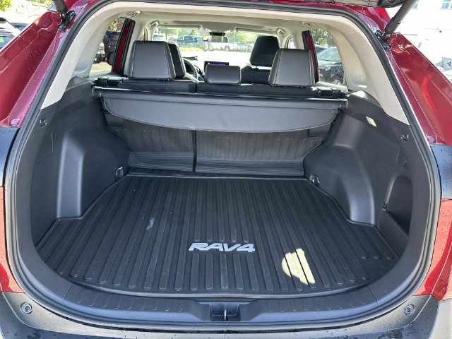 Used 2025 Toyota RAV4 XLE Premium AWD/4WD image 33