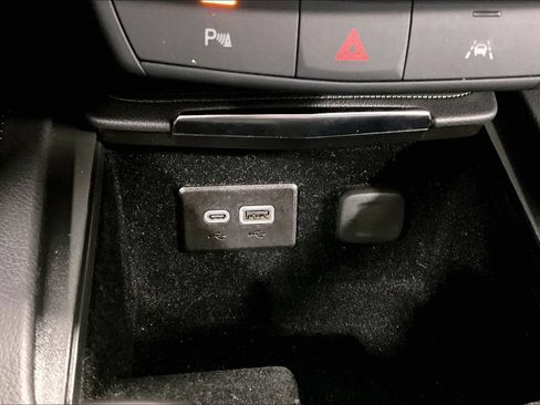 Used 2025 Cadillac XT4 Premium Luxury AWD/4WD image 25