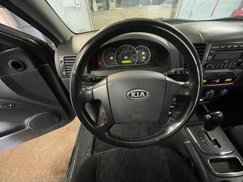 Used 2007 Kia Sorento LX w/ Sport Pkg image 33