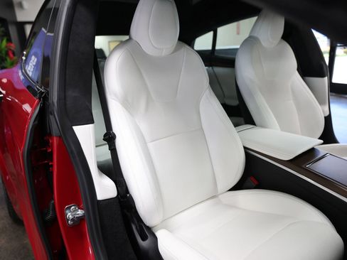 Used 2022 Tesla Model S Standard Range AWD/4WD image 35