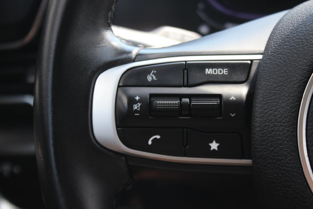 Used 2024 Kia Sportage EX AWD/4WD image 16