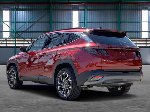 Used 2025 Hyundai Tucson Limited image 3
