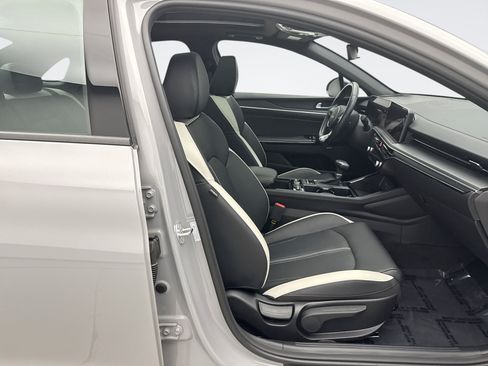 Used 2025 Kia K5 GT-Line w/ GT-Line Premium Package FWD image 19