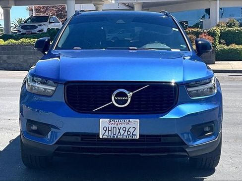 Used 2020 Volvo XC40 T4 R-Design w/ Protection Package Premier FWD image 3