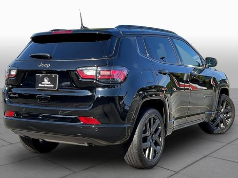 Used 2024 Jeep Compass Limited w/ High Altitude Package AWD/4WD image 25