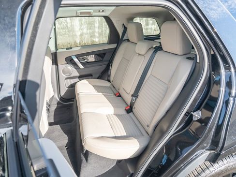 Certified 2024 Land Rover Discovery Sport S image 36