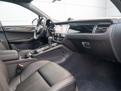 New 2026 Porsche Macan image 26