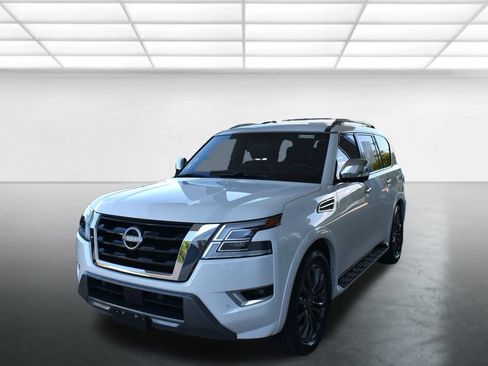 Used 2023 Nissan Armada Platinum w/ Captain's Chairs Package RWD image 6