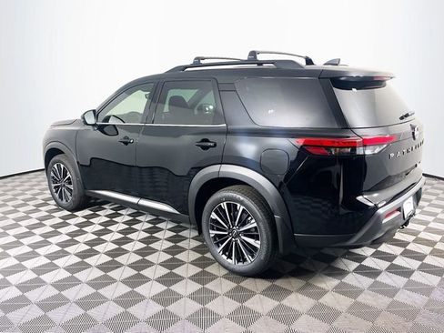 New 2026 Nissan Pathfinder Platinum image 5