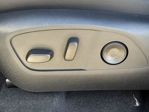 New 2026 Chevrolet Traverse LT image 23