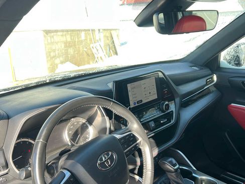 Used 2023 Toyota Highlander XSE image 22