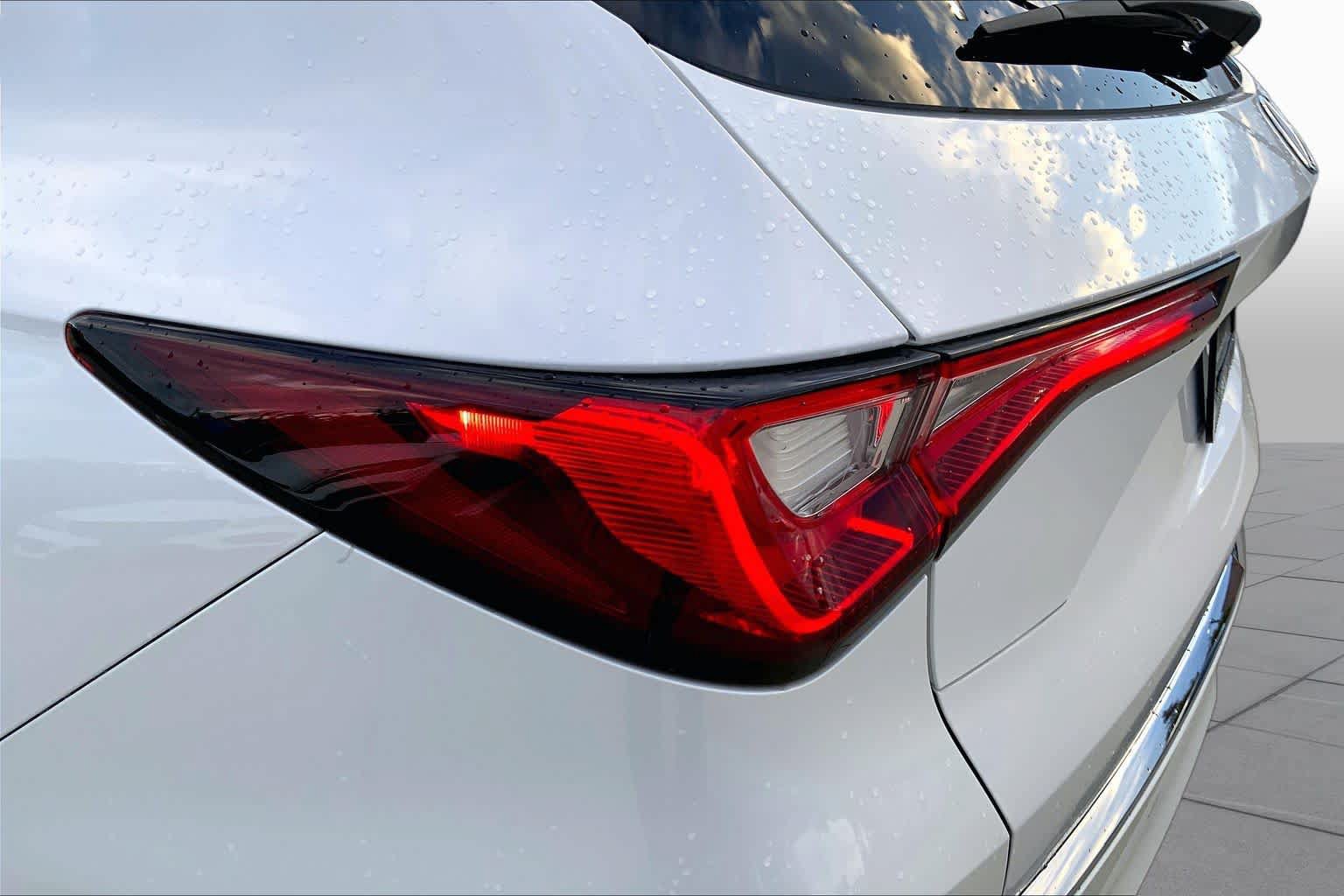 Used 2024 Acura MDX w/ Technology Package FWD image 29