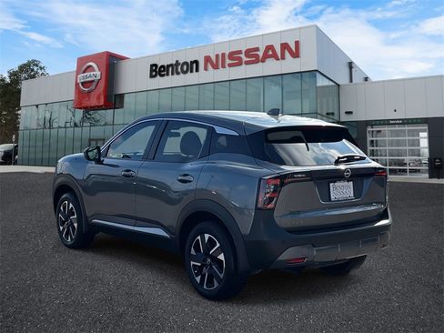 Certified 2025 Nissan Kicks SV image 8