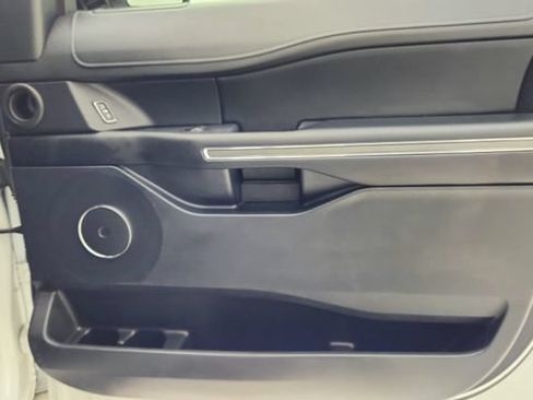 Used 2019 Ford Expedition XLT w/ Equipment Group 201A RWD image 23