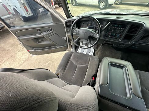 Used 2005 GMC Sierra 1500 SLE w/ Light Duty Power Package RWD image 50