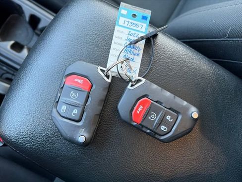 Used 2022 Jeep Gladiator Sport AWD/4WD image 48